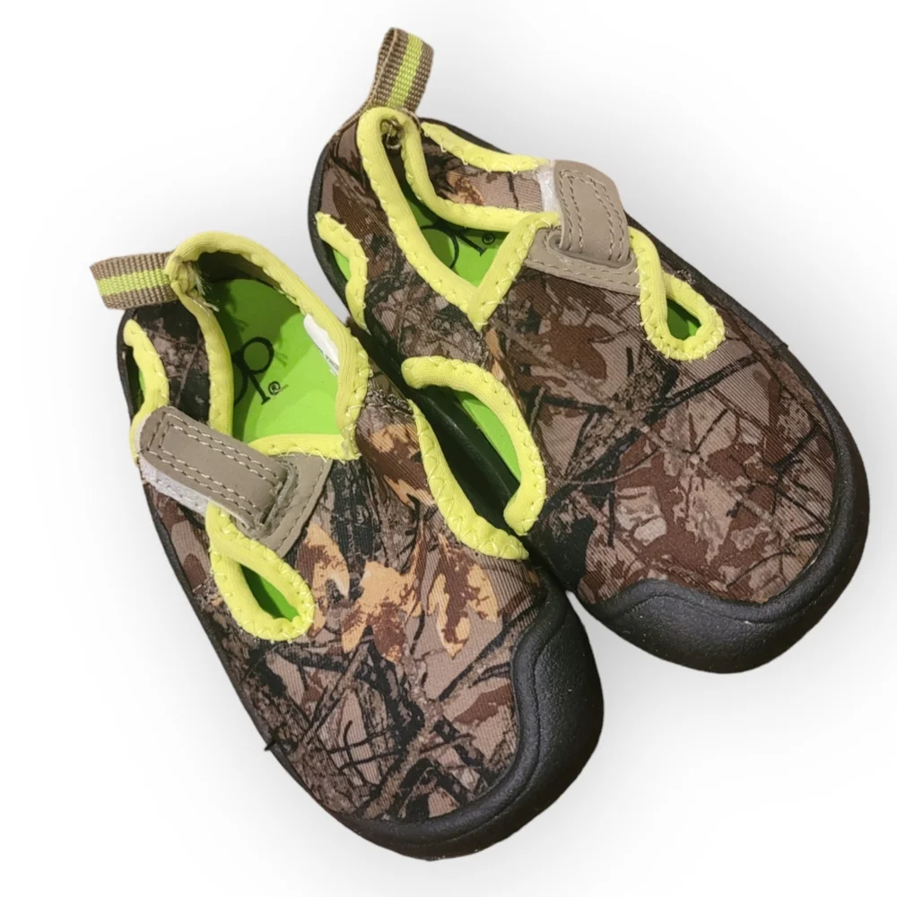 OP Size 5-6 Toddler Camo Water Shoes